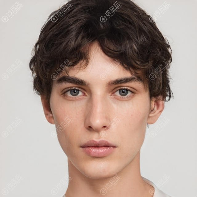 韩国种植牙适合尖牙种植吗?种植牙优劣势?